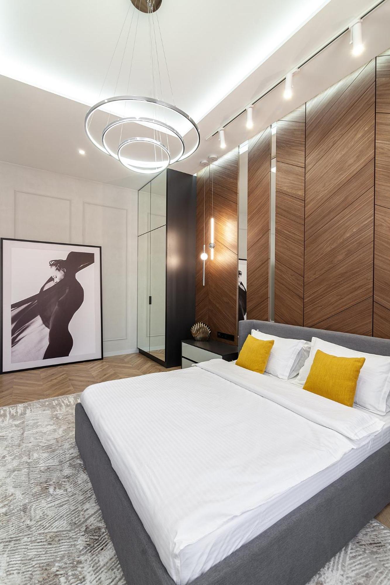 Royal Aparts Multi Lviv Ngoại thất bức ảnh