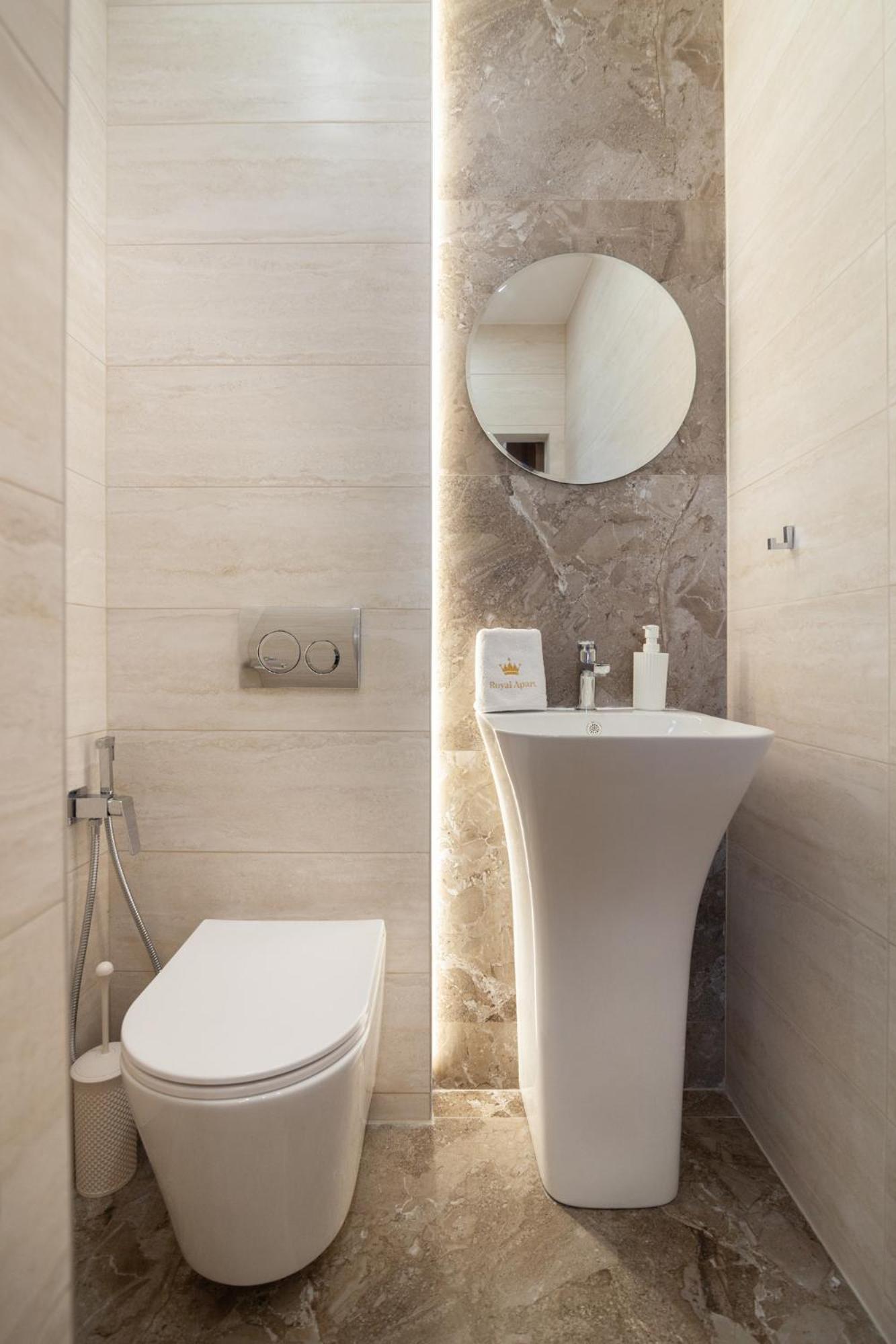 Royal Aparts Multi Lviv Ngoại thất bức ảnh